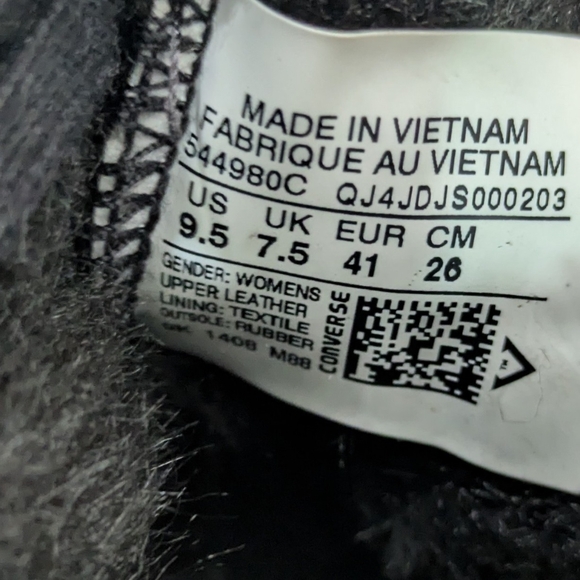 Converse Chuck Taylor Hi Black Fur Lined Suede High Top Sneakers Size 9.5 Womens - Picture 9 of 9